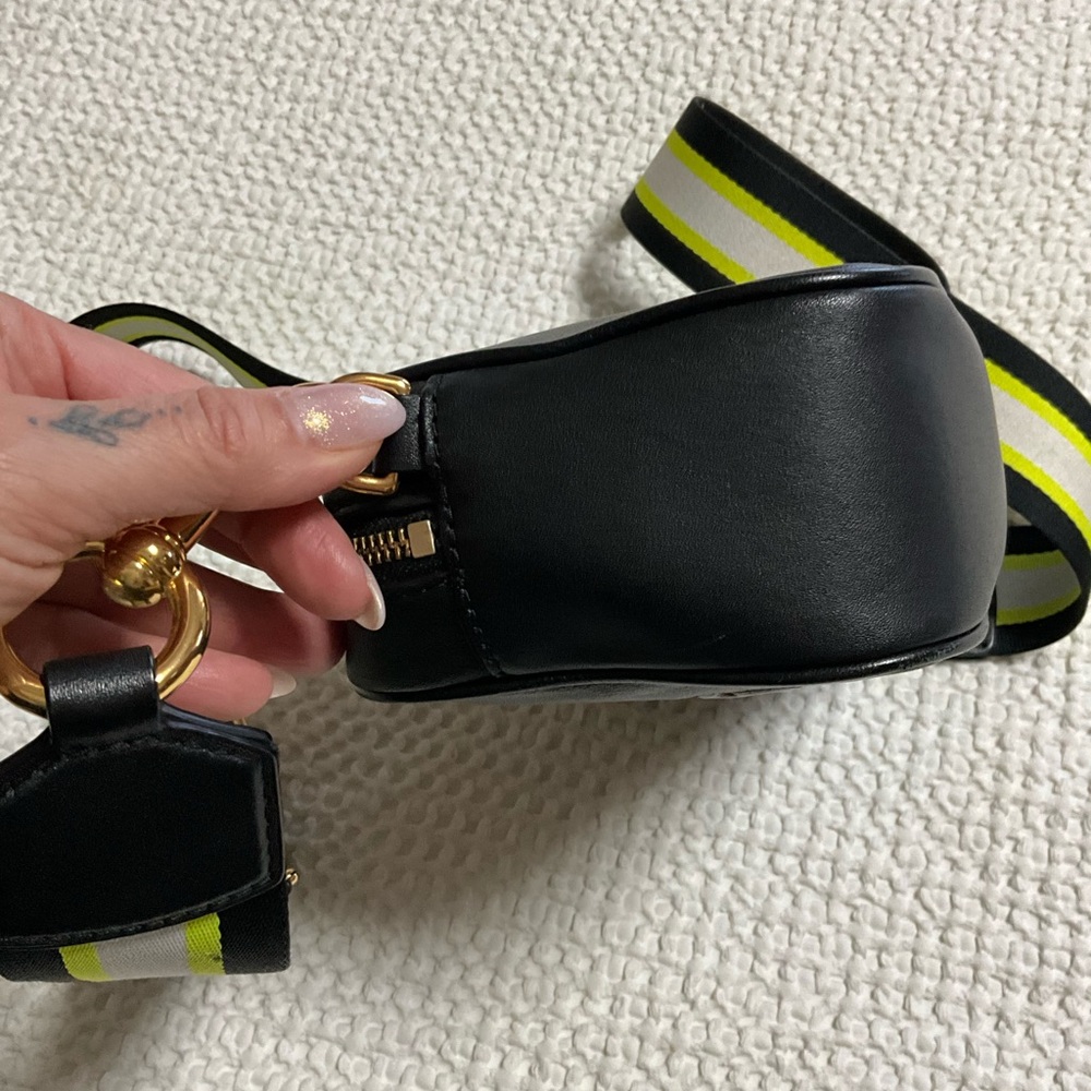 Marc Jacobs Black Crossbody Bag - Picture 5 of 16